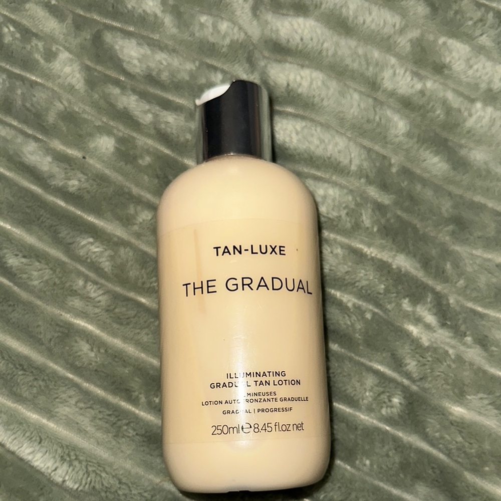 The Gradual Illuminating Lotion - Cream